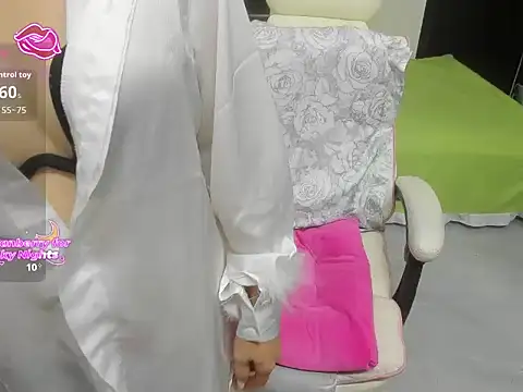 LuckyBabe_new01 webcam