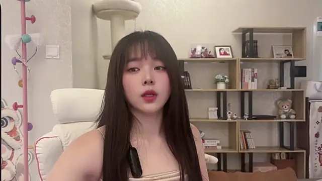 chenjing0 - Chenjing0's free webcam