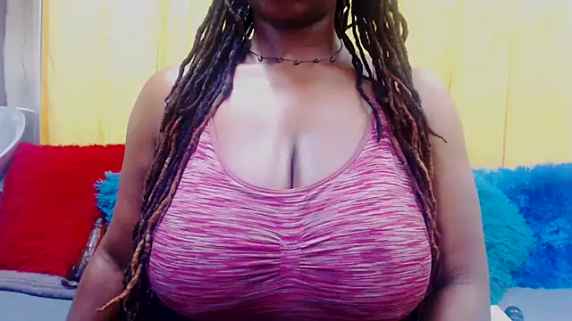 Bustydiva88 webcam