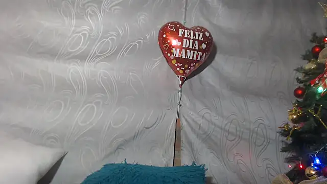 CataleyaRosee webcam