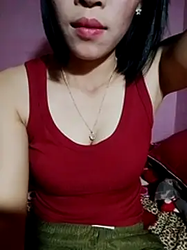 Webcam Model (Cloud-wh) is live