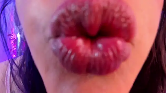 tarataylorr - TaraTaylorr's free webcam