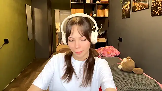 mysticalisa - MysticAlisa's free webcam