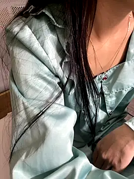 mina048 - Mina048's free webcam