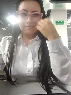 monserratizzy - Monserratizzy's free webcam