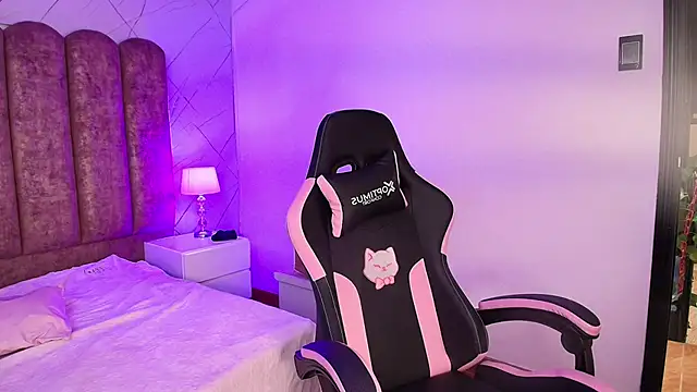 Fluffy_Bubble21 webcam