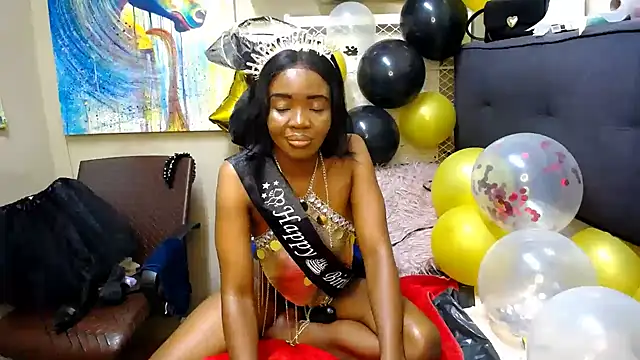 SexyDynamitexxx webcam