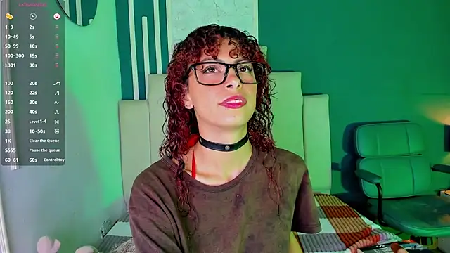 alicemadnes - AliceMadnes's free webcam