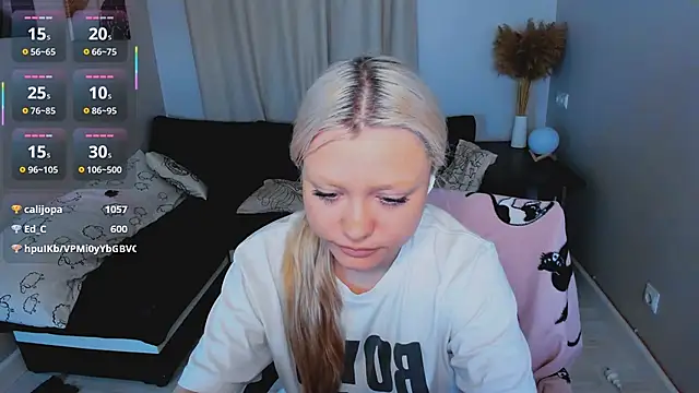 Millie_Vanillies webcam