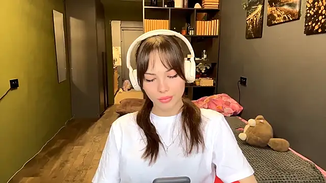 mysticalisa - MysticAlisa's free webcam