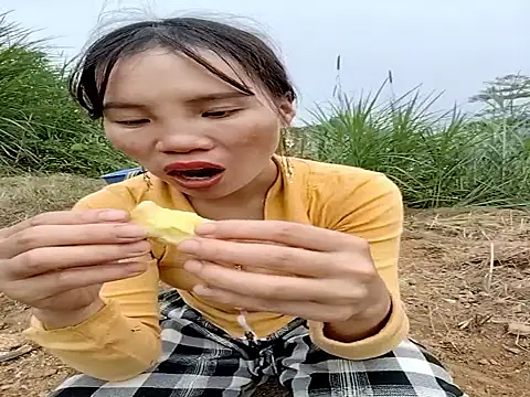 tin_tanny - Tin_tanny's free webcam