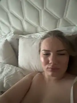 LianaCruz__ webcam stripchat model stream image