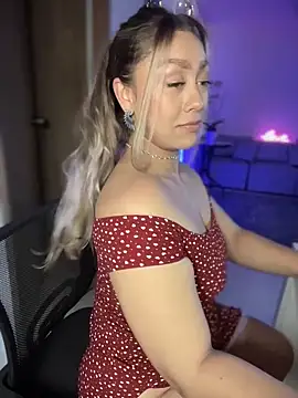 im_sophiie (G young) - Spank ass and shake