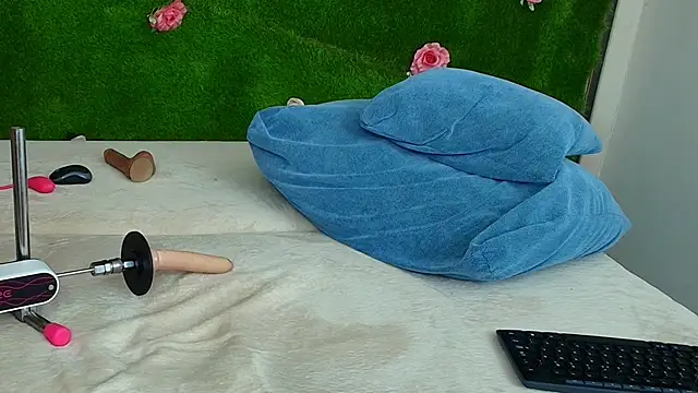 Huge_Titties_ webcam