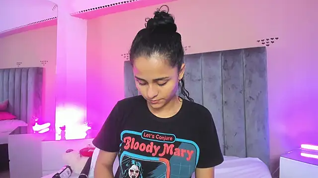 Giselle_Roldan webcam