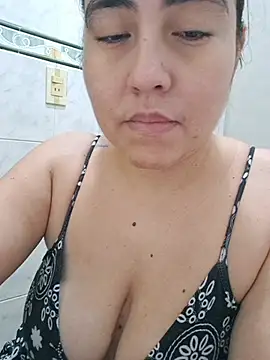 SweettyNaugthy webcam