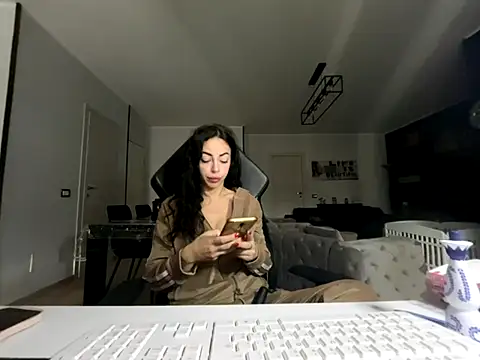 virgin_amber - Virgin_Amber's free webcam