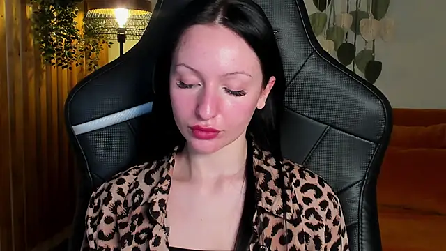 naomiblakes - NaomiBlakes's free webcam