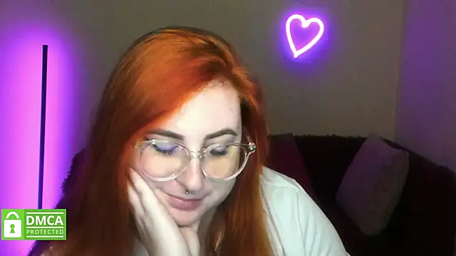 Alicia_love00 webcam