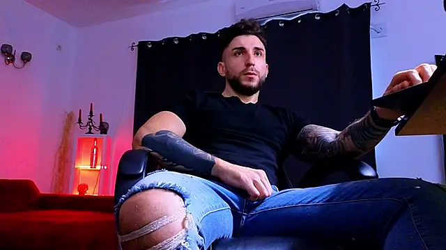 mightyaaron66 (M young) - 𖤐🔥 parTy Time ,House parTy  !  💨𖤐