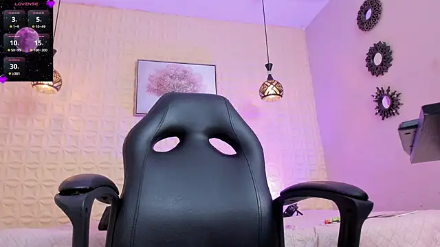 natasha_adams22 - Natasha_adams22's free webcam