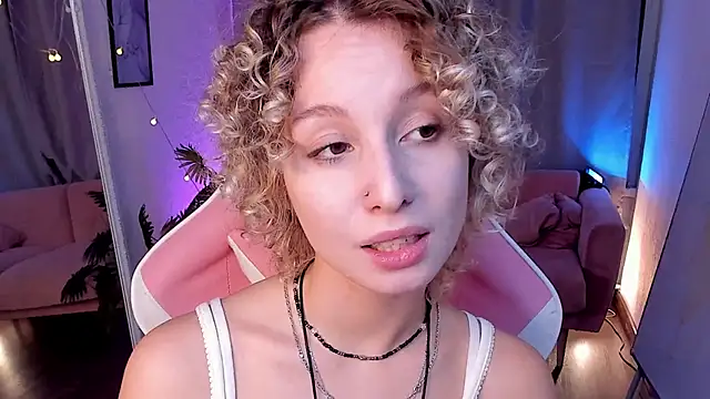 mary_wohlberg (F teen) - Tease u with tongue