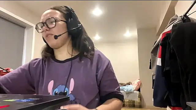 kerrimcbreen (F teen) - bend over spank my big ass 5x