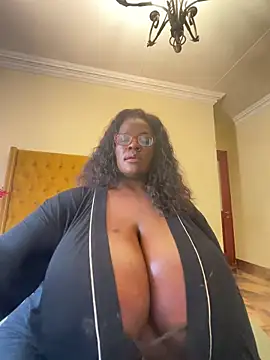 xxxsexyamazon (F milf) - DAM THAT FULLBRICK HOUSE