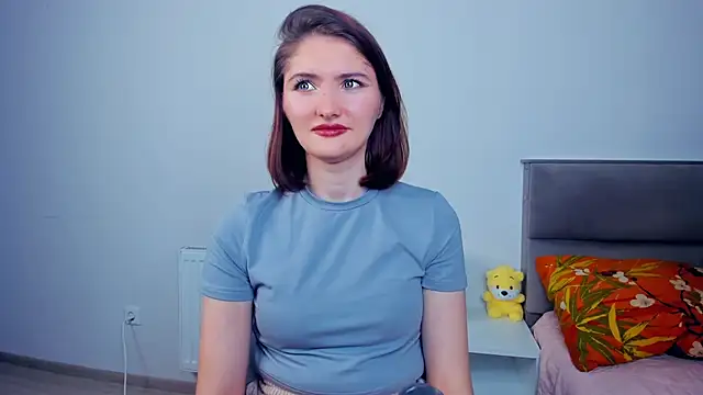 LorrieDegonia webcam