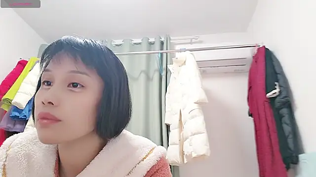 yan61 - Yan61's free webcam