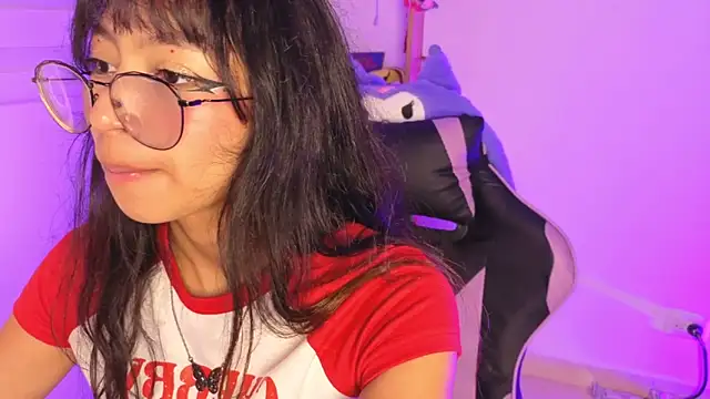 yommi_winx - Yommi_Winx's free webcam