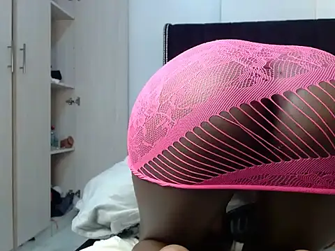 sexxyykittyy - Sexxyykittyy's free webcam