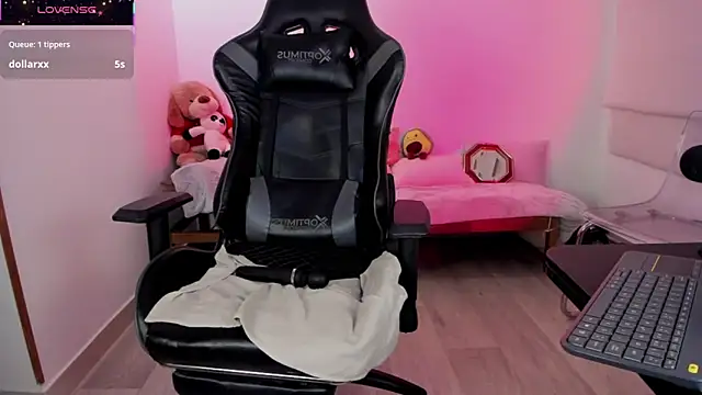 biancastrongg - Biancastrongg's free webcam