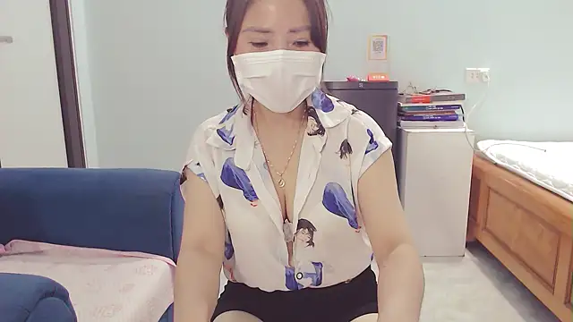 ruby_8x - Ruby_8x's free webcam