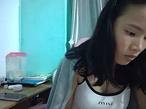 ly-ny - Ly-ny's free webcam