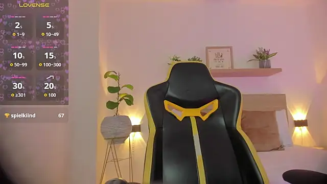 luma_sky_ - Luma_sky_'s free webcam