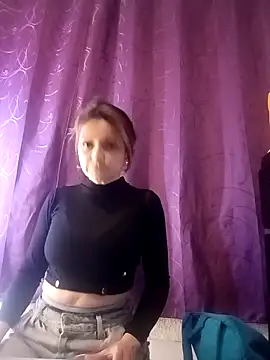 angierot2025 - Angierot2025's free webcam