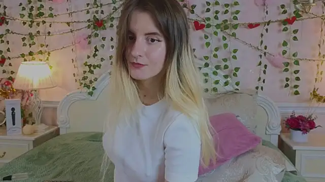 sonia_meow - Sonia_Meow's free webcam