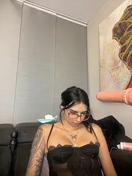 hilary_pinkk - Hilary_pinkk's free webcam - UK Sex Cams