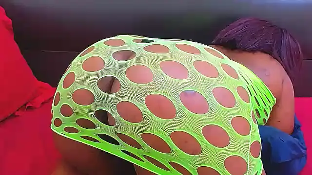 darkengelass (F young) - GET NAKED AND BOUNCE ASS