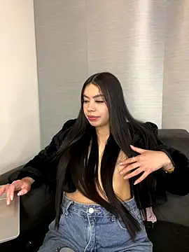 Karina16_pink webcam
