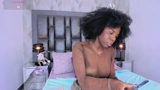 amiramorgan (F teen) - Blowjob + foot masturbation🤭