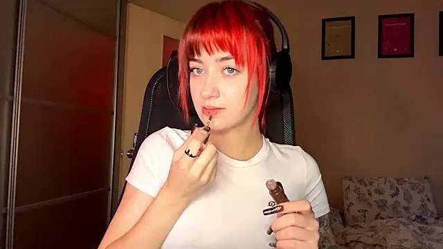 emilyskyline - EmilySkyline's free webcam