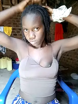 Black_juicy24 webcam