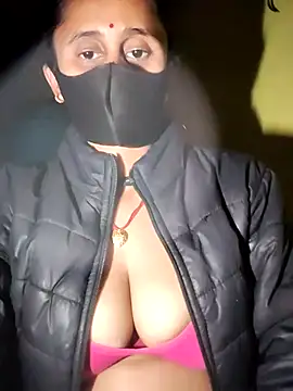 Divya_Chandok webcam