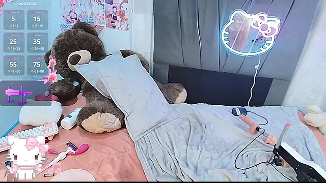 kittyhtxx - Kittyhtxx's free webcam