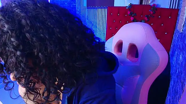 mia_hernnandez webcam