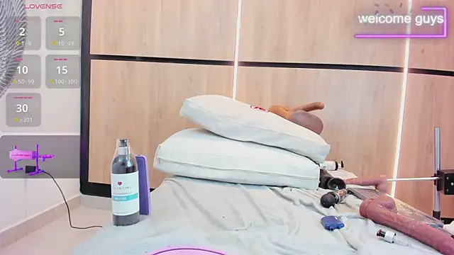 adela_chase - Adela_chase's free webcam