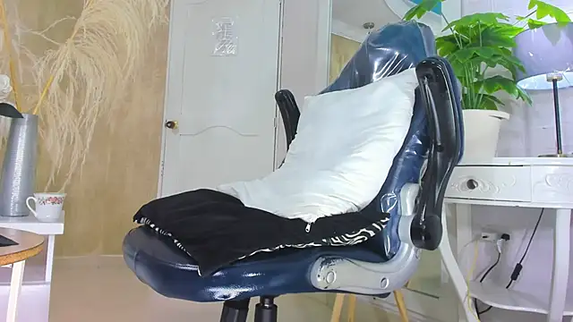 RicoBrown777_ webcam