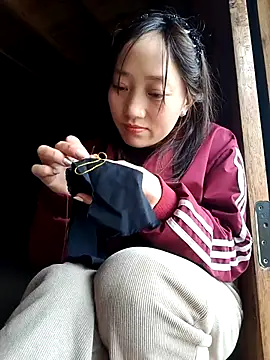 zhan99999 - Zhan99999's free webcam